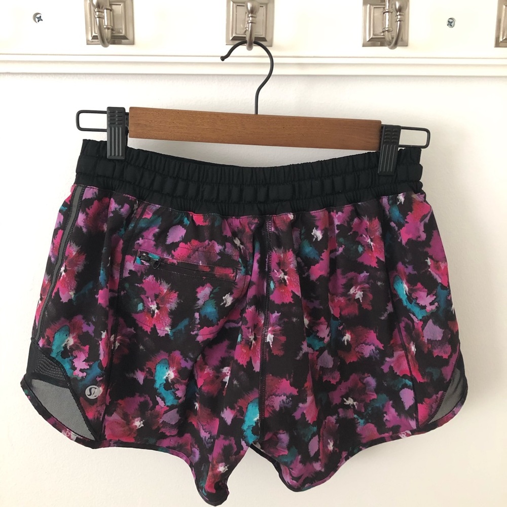 Lululemon Hotty Hot Shorts 3.5”